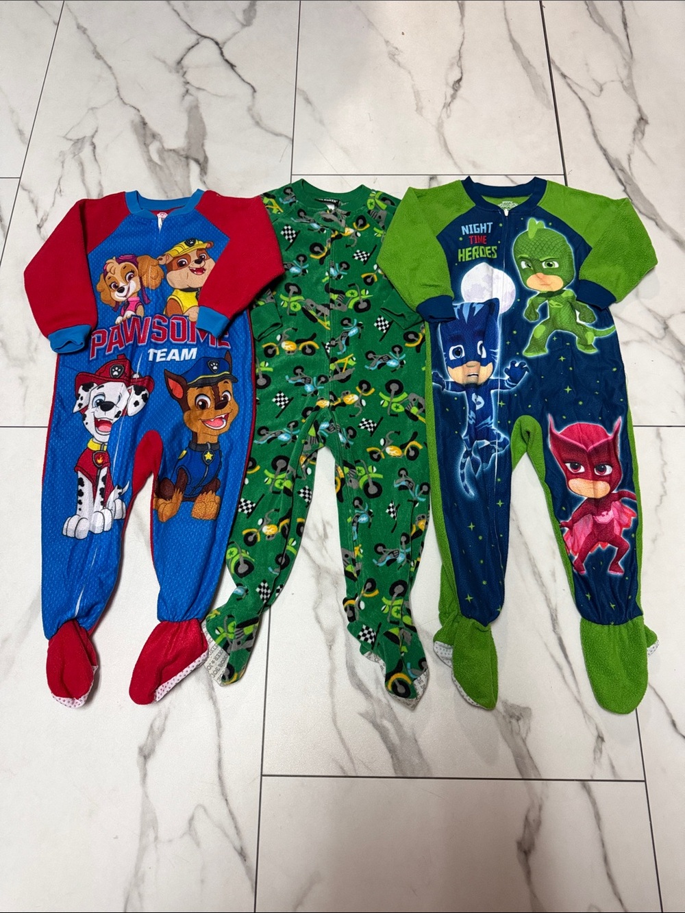 Boys Fleece Footed Pajamas Size 3T
